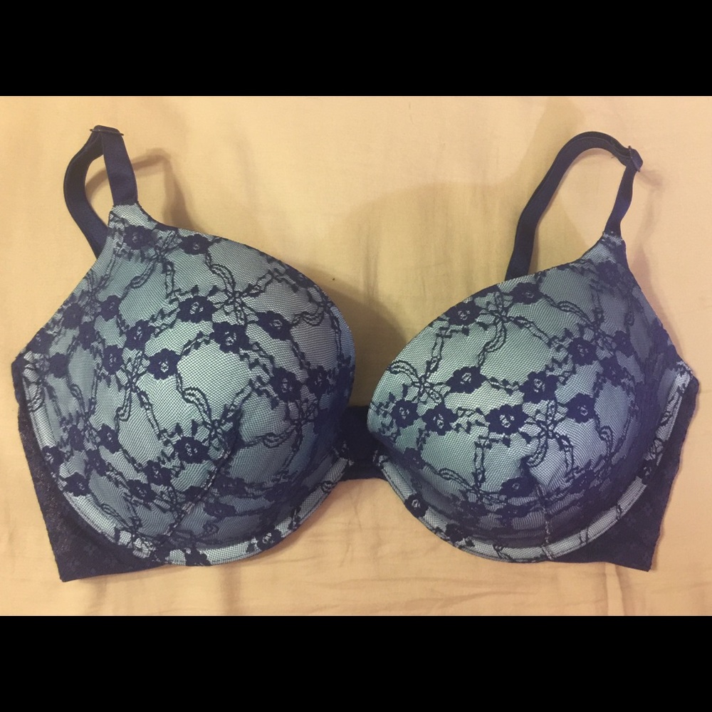 VICTORIA’S SECRET BLUE LACE PUSH UP BRA 38DD